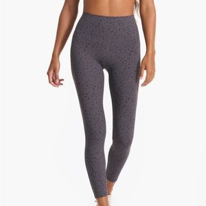 Vuori printed Studio Legging size S